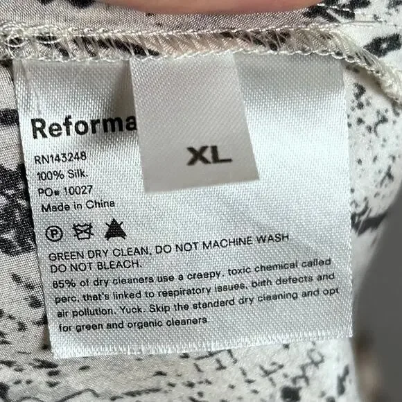 Reformation top blouse, XL silk button up long sleeve snake print new cream - Picture 8 of 9